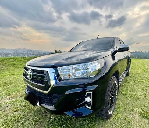 TOYOTA HILUX 2020