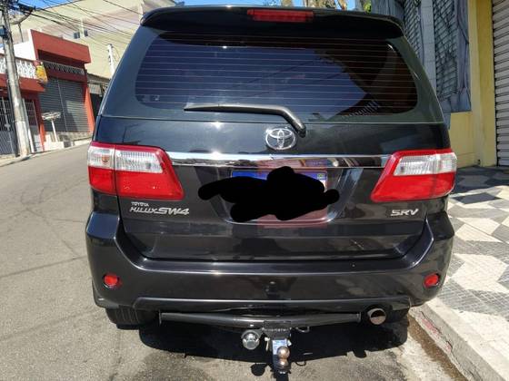 TOYOTA HILUX SW4 2010