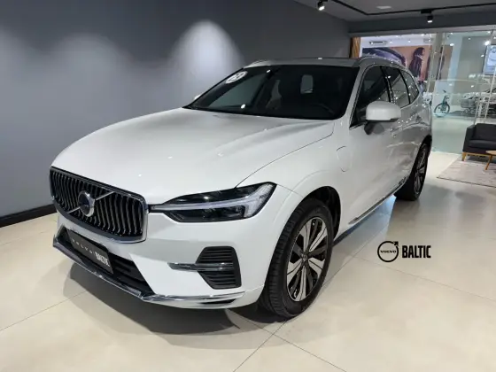VOLVO XC60 2023