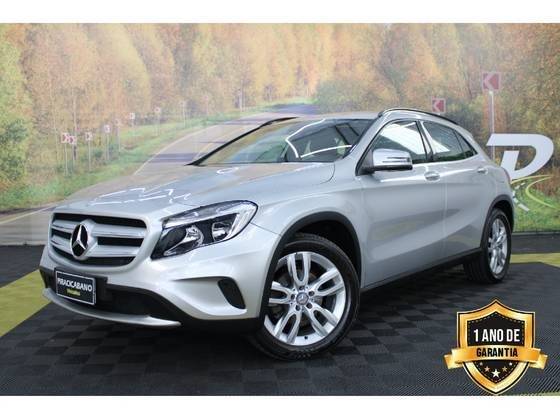 MERCEDES-BENZ GLA 200 2016