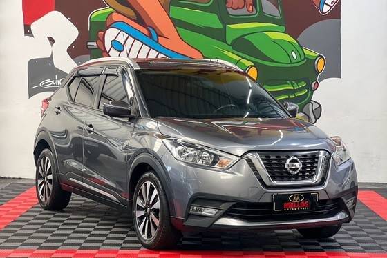 NISSAN KICKS 2017