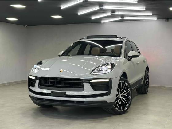PORSCHE MACAN 2025