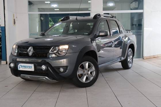 RENAULT DUSTER 2019
