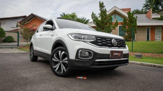 VOLKSWAGEN T-CROSS 2021