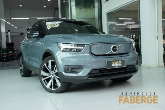 VOLVO XC40 2022