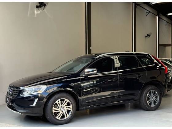 VOLVO XC60 2015