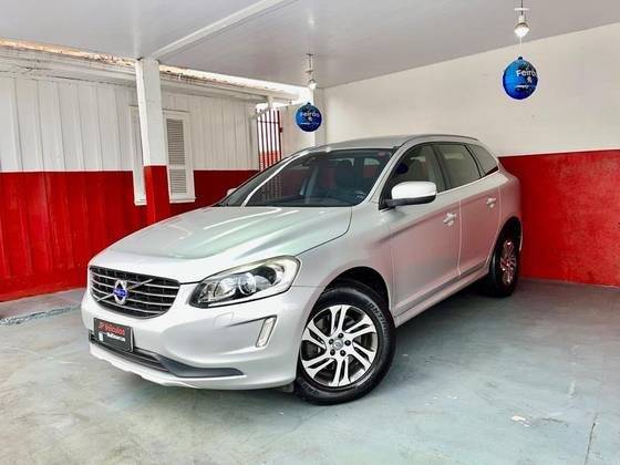 VOLVO XC60 2015