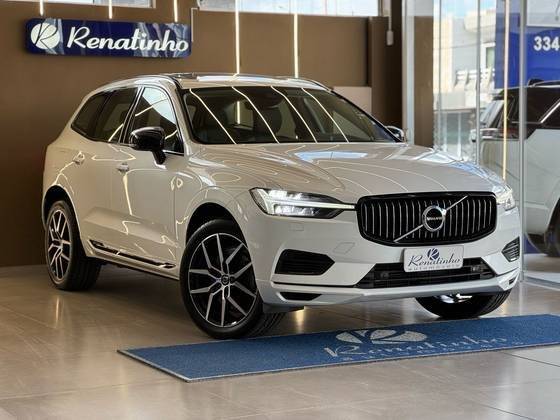 VOLVO XC60 2021
