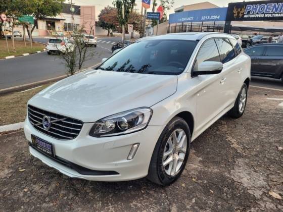 VOLVO XC60 2017
