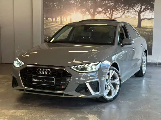 AUDI A4 2021