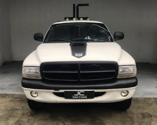 DODGE DAKOTA 2000