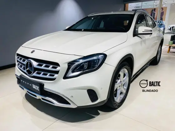 MERCEDES-BENZ GLA 200 2018