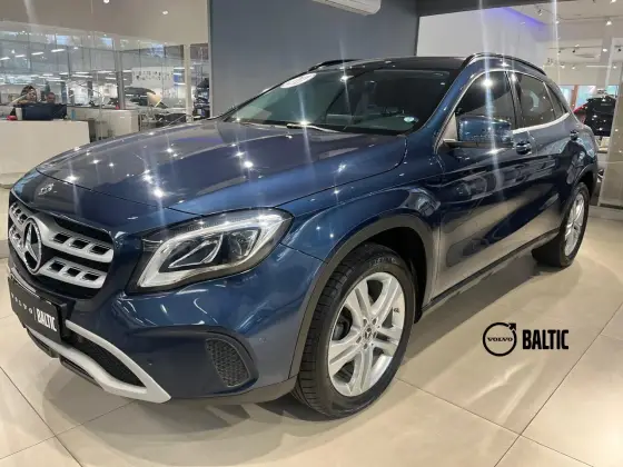 MERCEDES-BENZ GLA 200 2020