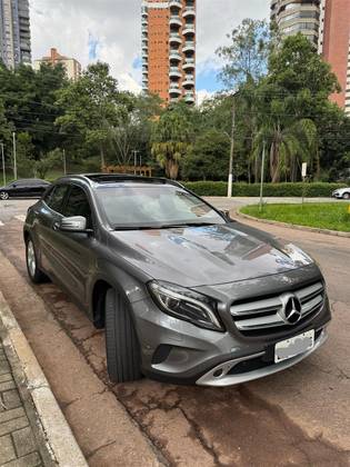 MERCEDES-BENZ GLA 200 2017