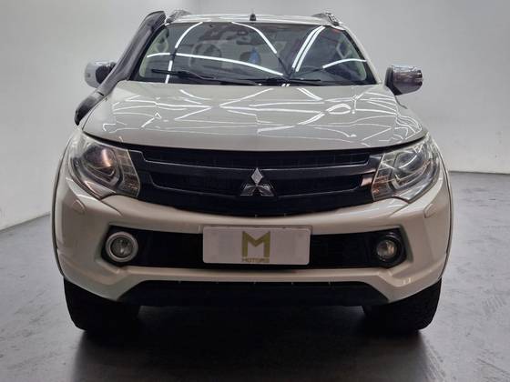 MITSUBISHI L200 TRITON 2020