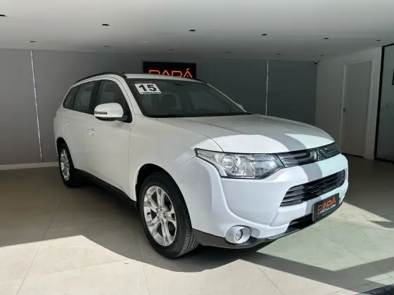 MITSUBISHI OUTLANDER 2015