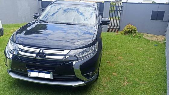 MITSUBISHI OUTLANDER 2016
