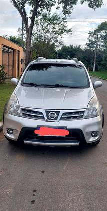 NISSAN LIVINA 2013