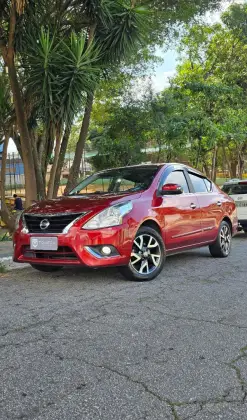 NISSAN VERSA 2017