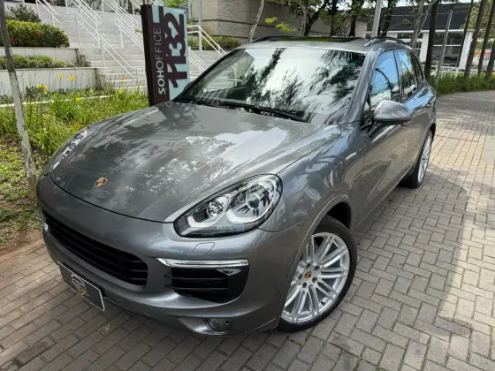 PORSCHE CAYENNE 2017