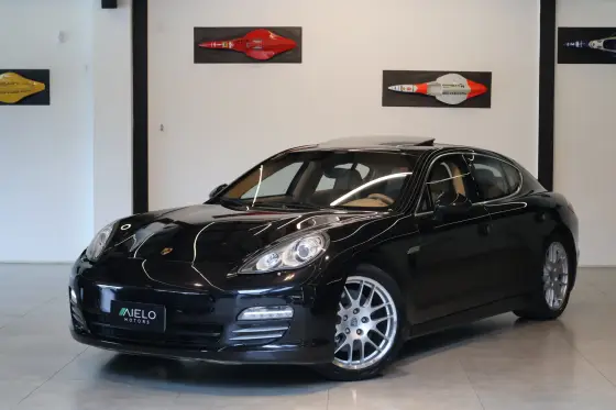 PORSCHE PANAMERA 2010