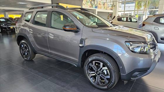 RENAULT DUSTER 2026