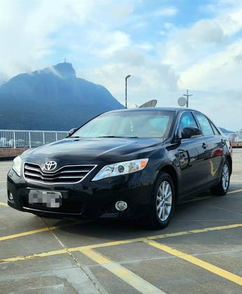 TOYOTA CAMRY 2010