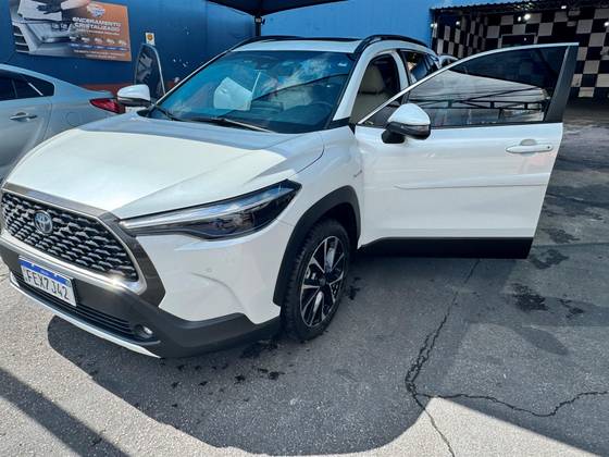 TOYOTA COROLLA CROSS 2023