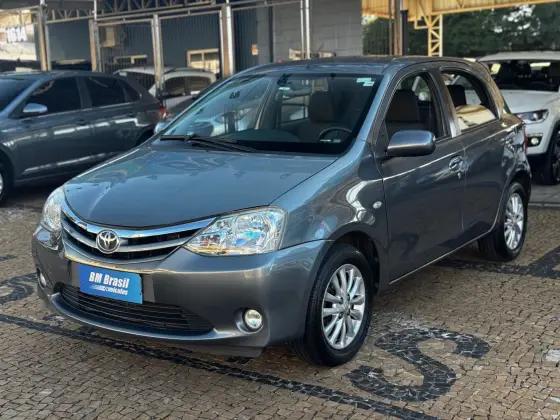 TOYOTA ETIOS 2013