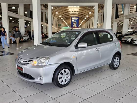 TOYOTA ETIOS 2013