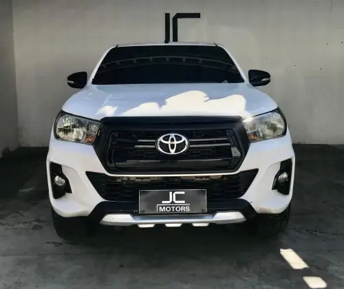 TOYOTA HILUX 2017
