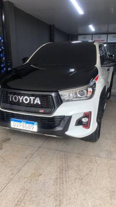 TOYOTA HILUX 2020