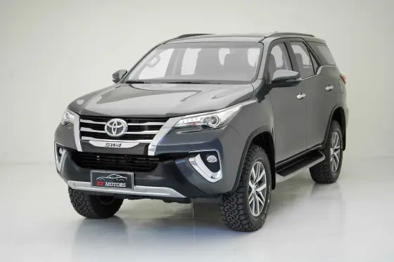 TOYOTA HILUX SW4 2018