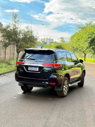 TOYOTA HILUX SW4 2018