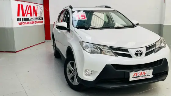 TOYOTA RAV4 2015