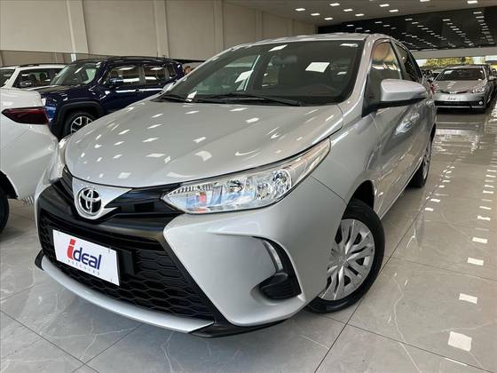 TOYOTA YARIS 2023