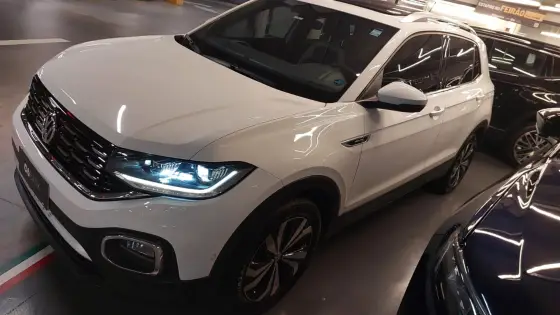 VOLKSWAGEN T-CROSS 2021