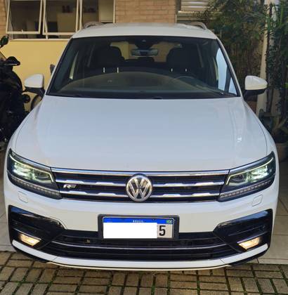 VOLKSWAGEN TIGUAN 2021
