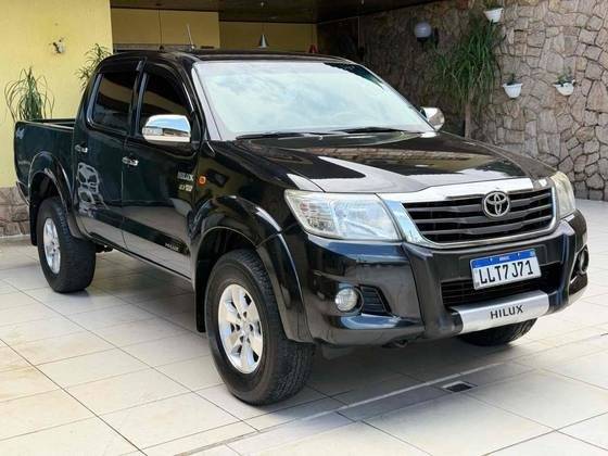 TOYOTA HILUX 2013