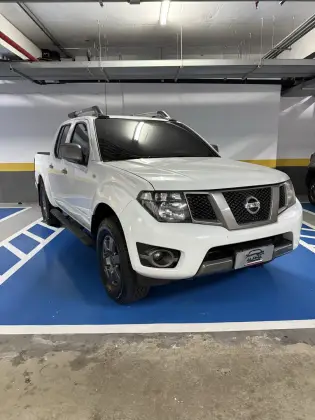 NISSAN FRONTIER 2015