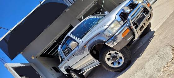 TOYOTA HILUX 2003