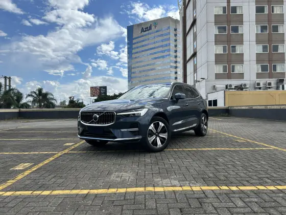 VOLVO XC60 2024