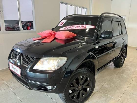 MITSUBISHI PAJERO TR4 2011