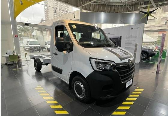 RENAULT MASTER 2025