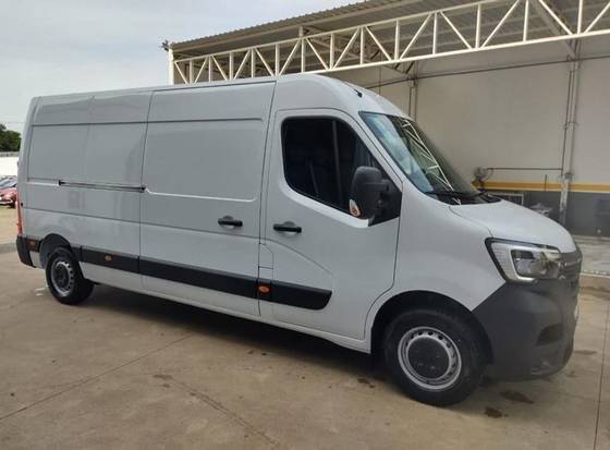 RENAULT MASTER 2025