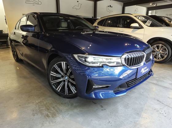 BMW 320i 2021