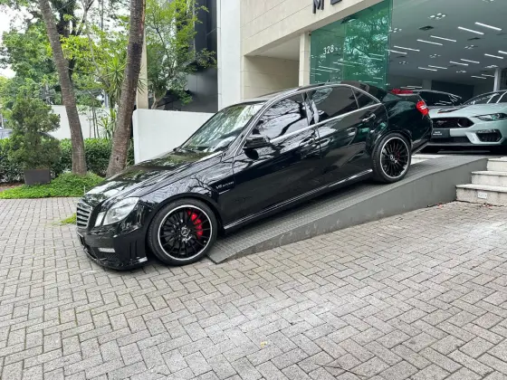 MERCEDES-BENZ E 63 AMG 2012