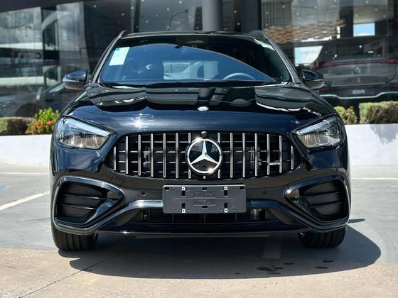 MERCEDES-BENZ GLA 35 AMG 2025