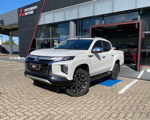 MITSUBISHI L200 TRITON 2025