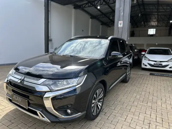 MITSUBISHI OUTLANDER 2019